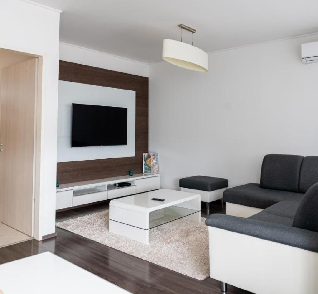 Otthonos enteriőr a White City Apartmanban Nyíregyháza csendes részén