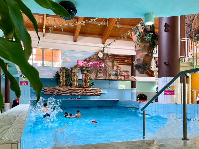 Aquarius Élményfürdő – egész éves wellness Nyíregyháza szívében